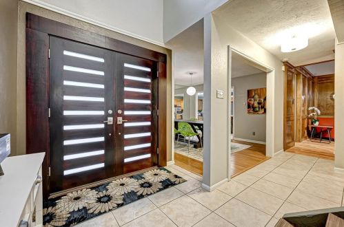 1703 Hedgecroft Dr, Taylor Lake Village TX  77586-5835 exterior