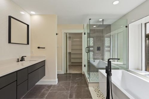 16234 Amberwood Rd, Dallas TX  75248-2980 exterior