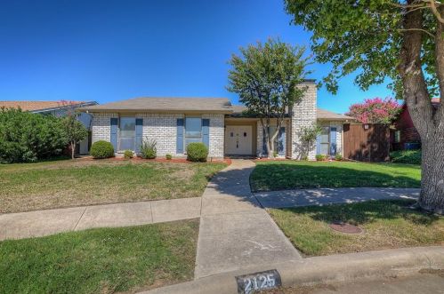 2125 Albert Rd, Carrollton TX  75007-3201 exterior