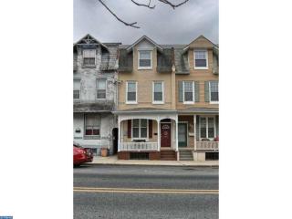 218 Chestnut St, Lebanon PA  17042-2422 exterior