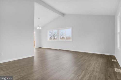 29 Penfield Ln, Erial, NJ 08081-1813