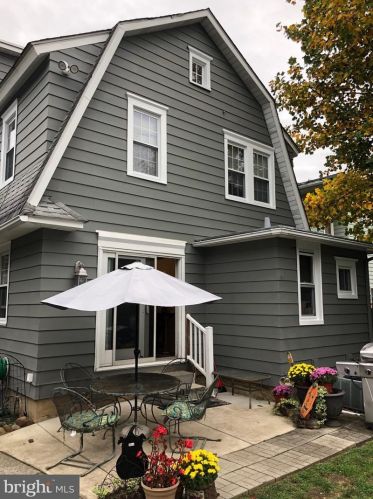 6 Evergreen Ln, Tavistock NJ 08033-1201 exterior