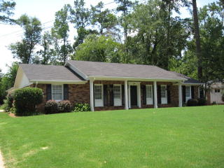 2704 Springwood Dr, Augusta, GA 30909-2324