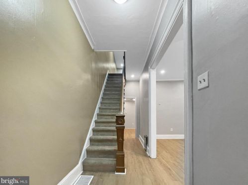 2461 20th St, Philadelphia, PA 19132-3720