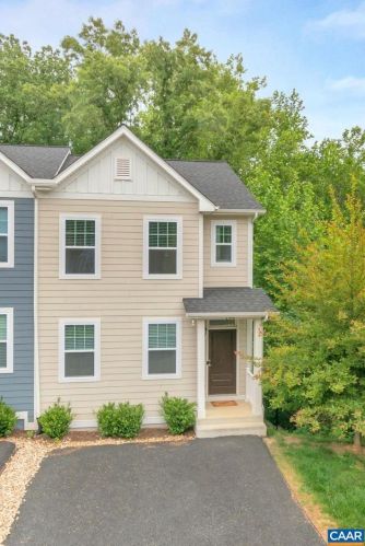 144 Longwood Dr, Charlottesville, VA 22903-4327