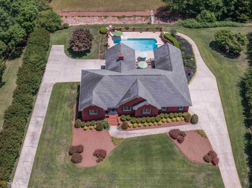 1216 Mill Creek Ln, Stockbridge GA  30281-4879 exterior