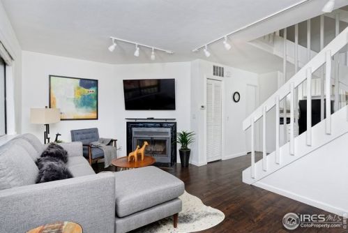 3460 Colorado Ave, Boulder, CO 80303-1923