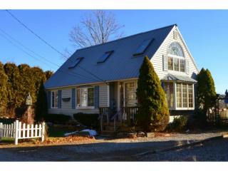 22 Odiorne Dr, Rye, NH 03870-2211