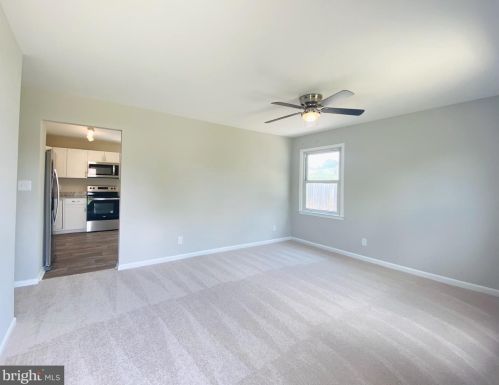 2105 Mill Garden Dr, Fredericksburg, VA 22407-1348