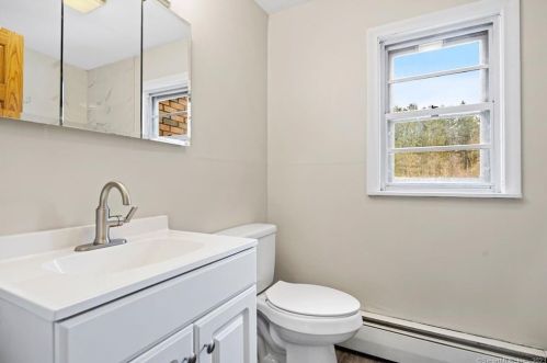 1510 Sullivan Ave, Wapping CT  06074-2711 exterior