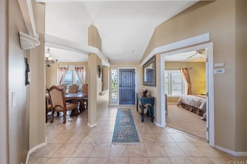 39565 Spanish Oaks Dr, Temecula, CA 92592-8477