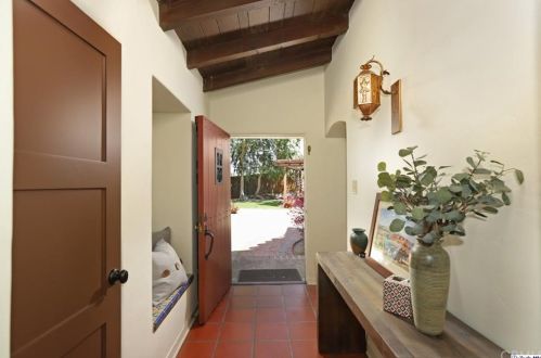3113 Sparr Blvd, Glendale CA  91208-1829 exterior
