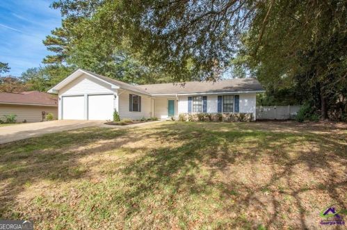 117 Devonshire Rd, Warner Robins, GA 31088-4223