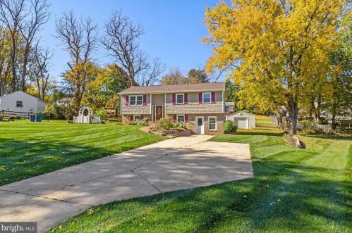 1409 Valley Ln, Woodbine, MD 21797-9518