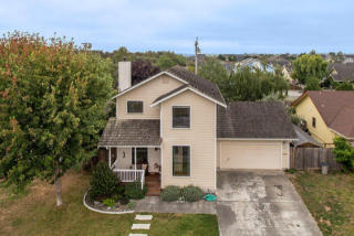 689 Villa Way, Arcata, CA 95521-5489