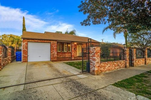 7924 Stansbury Ave, Van Nuys, CA 91402-5217