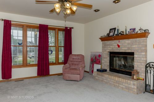 2861 4360th Rd, Norway, IL 60551-9475