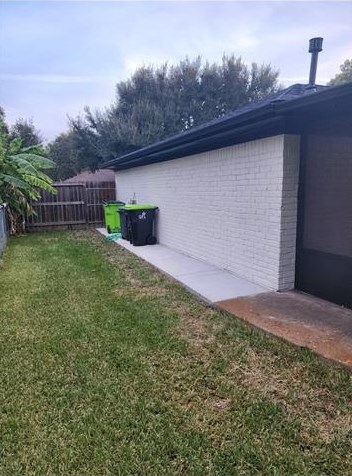 2104 Crestwood Dr, Richmond TX 77469-5404 exterior