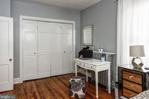 41 Friends Ave, Haddonfield NJ 08033-1500 exterior