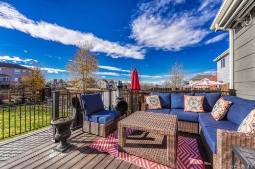 6051 Valdai Way, Aurora CO 80015-6521 exterior