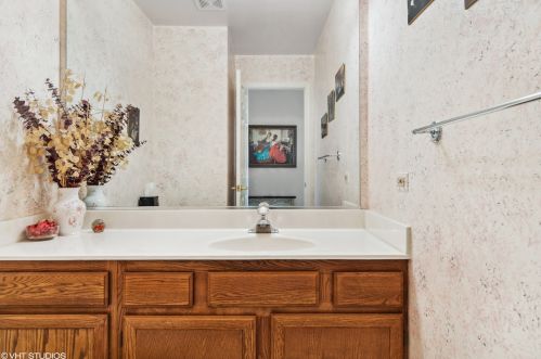 892 Fountain Vw Dr, Bannockburn IL  60015-4847 exterior