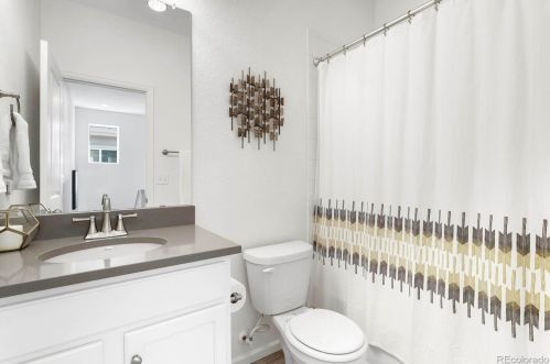 23611 5th Dr, Aurora CO  80018 exterior