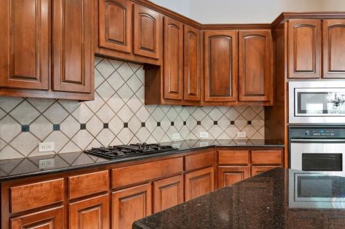 16216 Almaden Dr, Austin TX  78717-3889 exterior