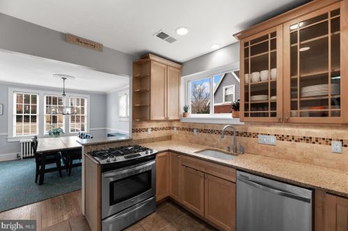 8601 Mayfair Pl, Silver Spring MD 20910-4302 exterior