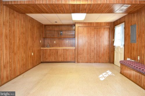 15037 Butterchurn Ln, Silver Spring MD 20905-5741 exterior