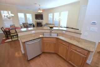 5217 Schuler St, Houston TX  77007-3215 exterior