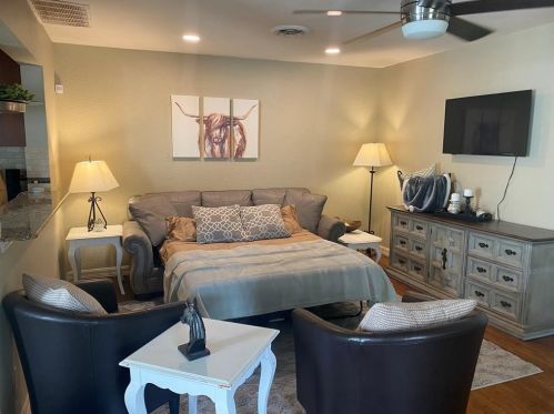3724 El Campo Ave, Fort Worth TX  76107-4513 exterior
