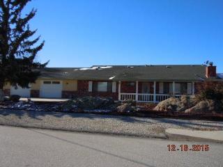 18521 Saint Andrews Dr, Tehachapi, CA 93561-5240