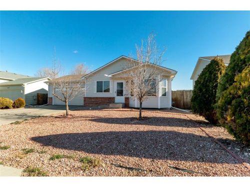 2438 Apple Ave, Greeley, CO 80631-9067