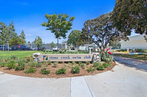 25 Brookfield, Irvine CA  92604-3242 exterior