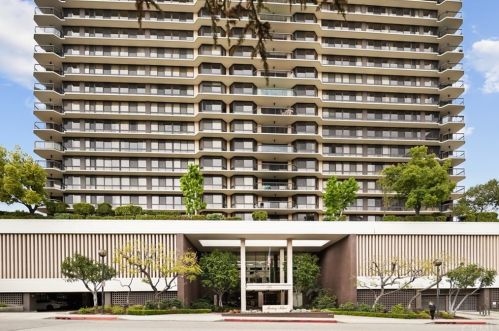 222 Monterey Rd, Glendale CA 91206-2052 exterior