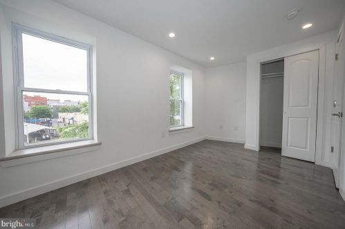 1515 4 St, Philadelphia PA 19148-1303 exterior