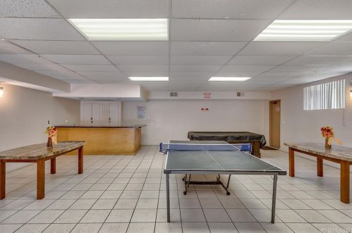 5115 Kester Ave, Van Nuys CA  91403-1308 exterior