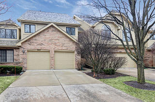8620 Thistlewood Ct, Oak Brook, IL 60561-8406