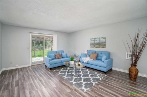 3978 Cameo Dr, Oceanside CA  92056-3336 exterior