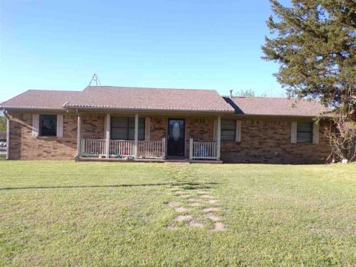1114 Meadow Park Rd, Marietta, OK 73448-4602
