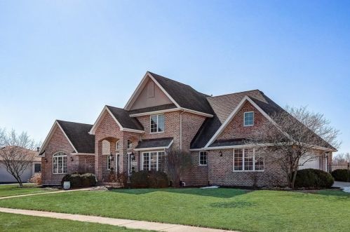 1701 Overlook Dr, Joliet, IL 60431-1554