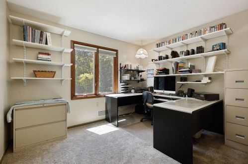 113 Hidden Meadow Rd, Saint Paul MN  55124-9743 exterior