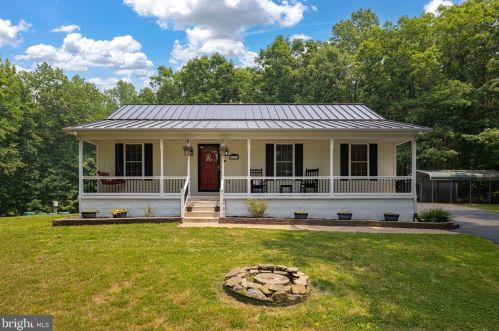 7201 Cloverhill Rd, Spotsylvania, VA 22551-2754