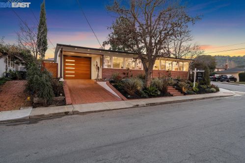 379 De Anza Ave, San Carlos, CA 94070-4457