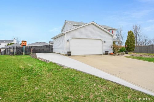 7010 Floyd Ct, Plainfield, IL 60586-6519