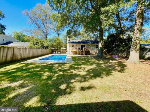 733 Stinchcomb Rd, Severna Park MD  21146-4223 exterior