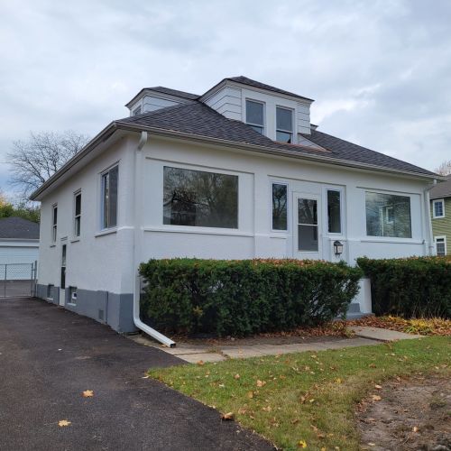 1246 Ridgewood Dr, Highland Park, IL 60035-4026