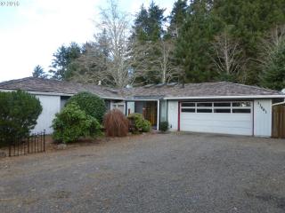 33661 Cullaby Lk Ln, Warrenton OR  97146-7158 exterior
