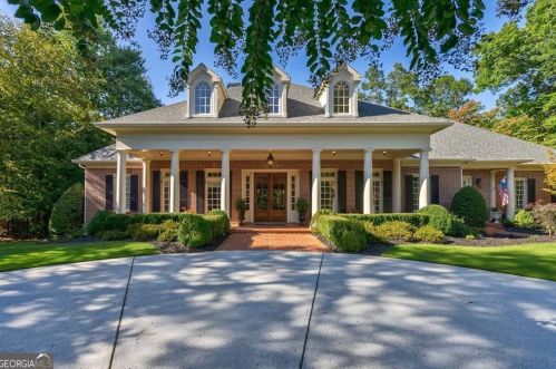 8186 Hewlett Rd, Atlanta GA  30350-3501 exterior