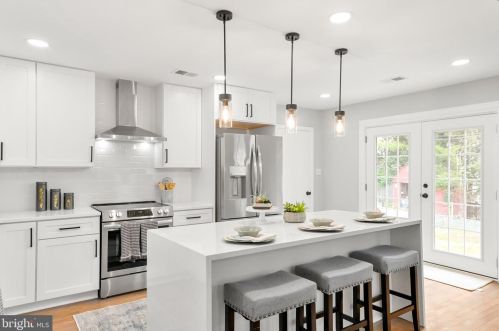 6117 Loventree Rd, Columbia, MD 21044-3913